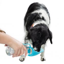 Vannskål og flaske for hund