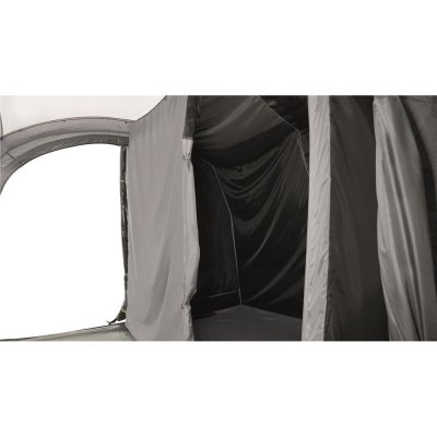 Sovkabin från sidan på biltältet Outwell Newburg 260.