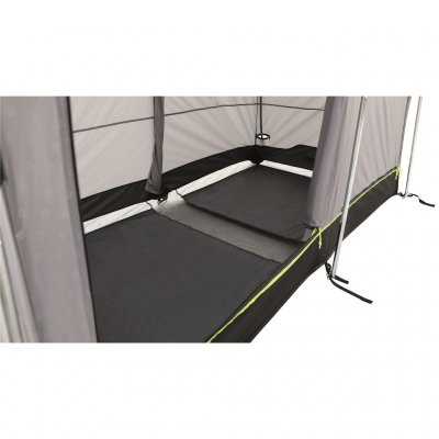 Gulv med drenering i begge deler