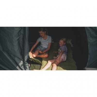 Outwell Denver 5 er et stort og romslig familietelt for 5 personer.