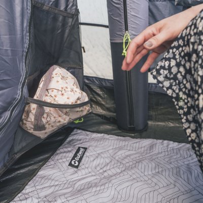 Smarte oppbevaringslommer for å holde styr på mindre gjenstander og forhindre rot