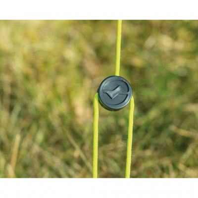 Justerbar strammer gjør det enkelt å få riktig spenning på teltduken