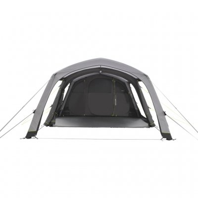 Døren til allrommet kan rulles helt til siden for å skape et helt åpent og luftig rom