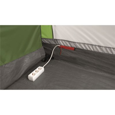 Kabelgenomföring på familjetältet Easy Camp Palmdale 300.
