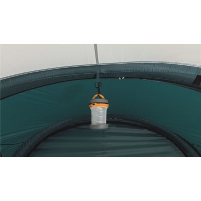 Lamphållare i biltältet.