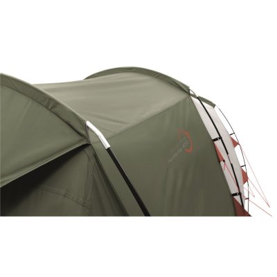 Färgkodade stänger gör Easy Camp Huntsville 400 lätt att montera.