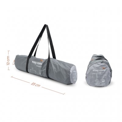 Bilmarkisen leveres i en bag og er svært pakkevennlig. Perfekt å ha bak i bilen om sommeren.