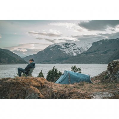 Enpersoners tält för fjällvandringen eller fisketuren.