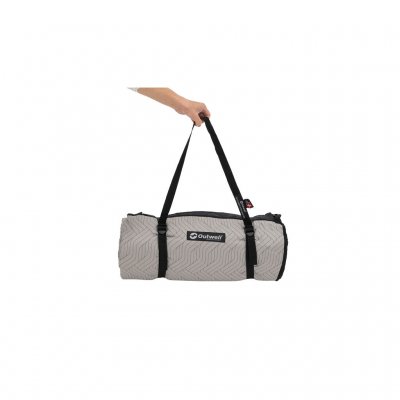 Den skreddersydde teltmatten til Outwell Colorado 6 Air familieteltet er svært pakkebar.