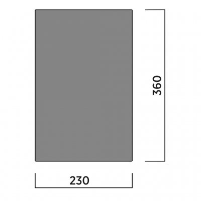 Teppet dekker hele oppholdsrommet i familieteltet.