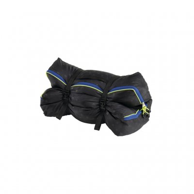 Fyrkantig transportväska med kompressionsfunktion