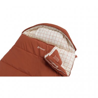 Soveposen Outwell Camper Lux har en isolert klaff langs glidelåsen som gir ekstra varme.