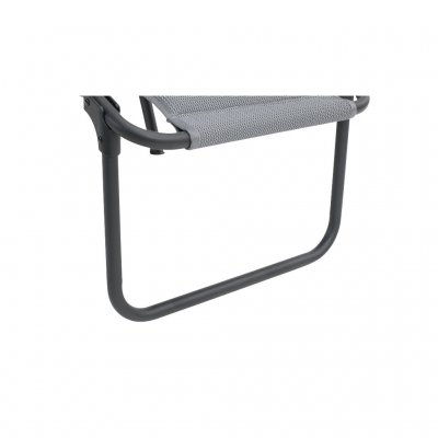 Hurtigtørkende polstring på fotstøtten til campingstolen.