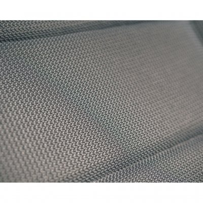 Hurtigtørkende materiale i sete og ryggstøtte på campingstolen.