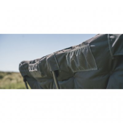 Praktisk nettinglomme bak på Campingsofa