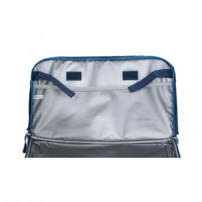 Nätfickor i locket utformade för att passa ett isblock