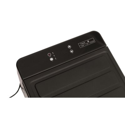 Display för att se och ställa den kompressordrivna kylboxens temperatur.