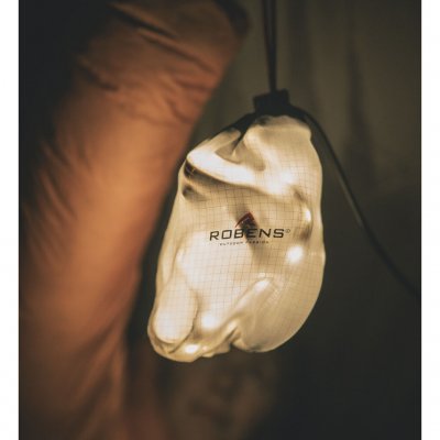 Pose i ripstop-materiale følger med, og kan brukes som lykt ved å legge lysslyngen inni den.