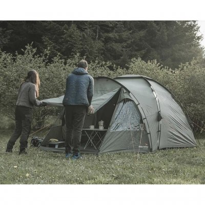 Rimelig telt for både campingplassen og midt i naturen.