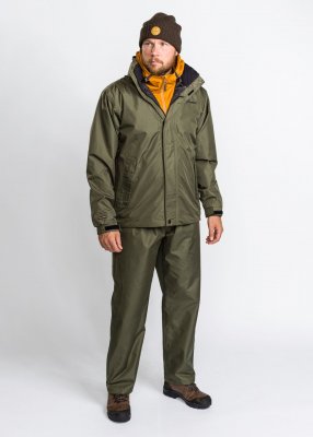 Lätt och smidigt regnställ från Pinewood.