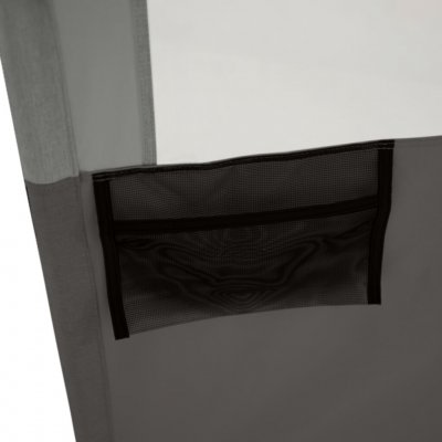 Oppbevaringslomme på baksiden av vindskjermen.