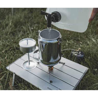 Easy Camp Adventure perkulator kaffekanne er perfekt å ta med seg ut i naturen.