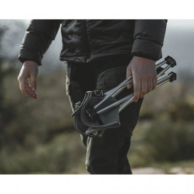 Lett og kompakt sammenleggbar krakk.