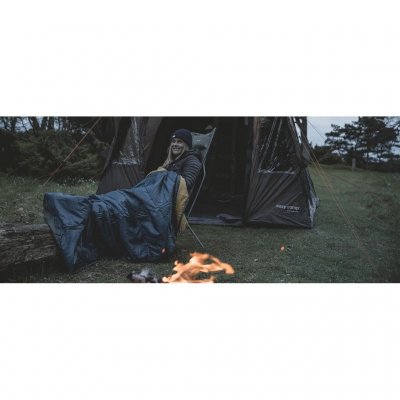 Lett og allsidig teppe som er perfekt for koselige kvelder ved leirbålet.