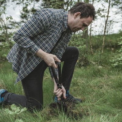 Robust spade for rydding og graving.