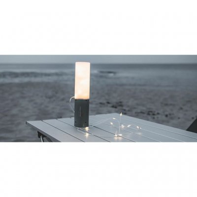 Innebygd 9 m lyslenke som skaper stemningsfull atmosfære.