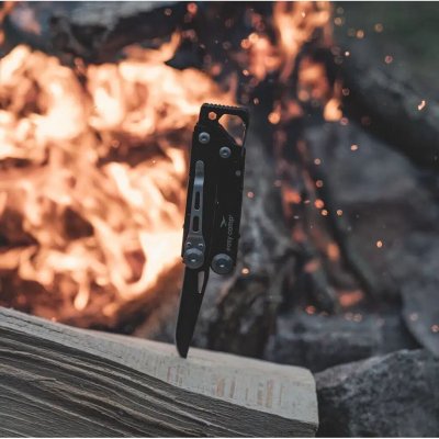 Et av verktøyene i Rowan multiverktøy er en boksåpner.