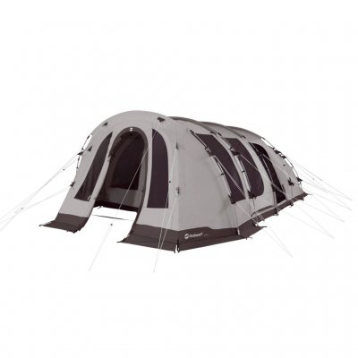 Familieteltet Outwell Edmonds 6 TC med begge dørene åpne.