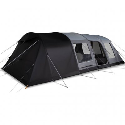 Mørk og rolig sovedel som effektivt stenger ute morgensolen. Kan enkelt deles opp i tre separate soverom.