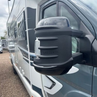 Milenco speilbeskyttelsesdeksel i svart for Fiat Ducato fra og med 2025