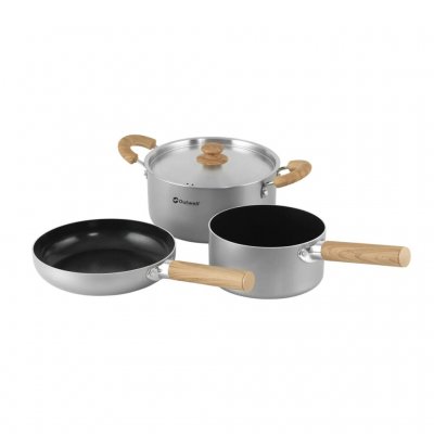 Kjelesettet er i aluminium med slitesterkt non-stick-belegg.