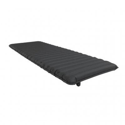 Luftmadrass i slitesterkt materiale, perfekt for friluftslivet.