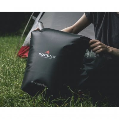 Dry bag på 25 liter som holder utstyret ditt tørt eller våte klær adskilt fra resten av utstyret.