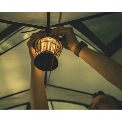 Teltlykt med oppladbart batteri, dimmefunksjon og flere fargemoduser.