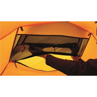 Ventilationen är reglerbar från innertältet.