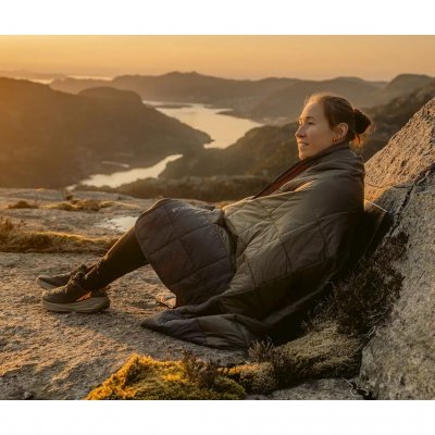 Et teppe som er perfekt som ekstra varme i teltet om kvelden eller som nødteppe i bilen.