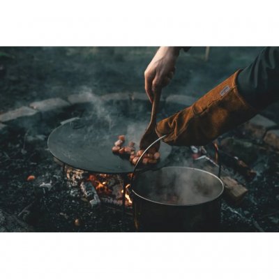 Robens varmebeskyttelseshansker for håndtering av støpejernsprodukter m.m. over åpen ild.