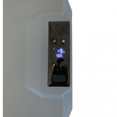 Du kan enkelt styra temperaturen via displayen