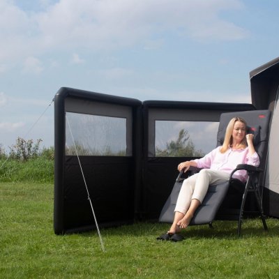 Telta Rock 2 Air vindskydd är ett stabilt vindskydd på 3 m med luftkanaler.