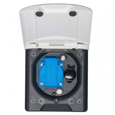 1 x 230V eluttag, 2x TV-antenkontakter och ett 12V uttag