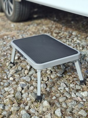 Trappetrinnet passer både til campingvogn og bobil.